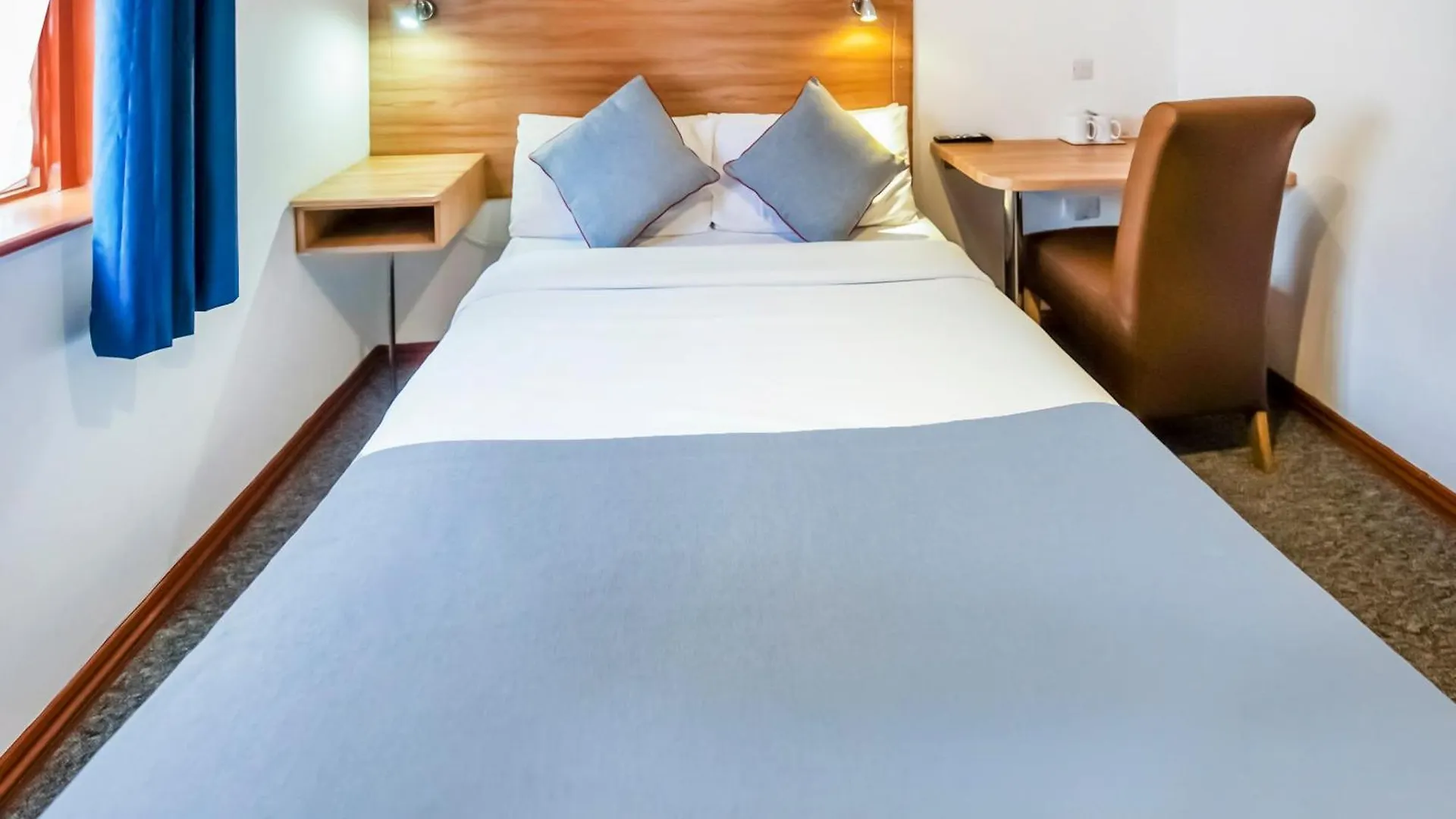 Arinza Hotel, London Илфорд 3*,  Великобритания